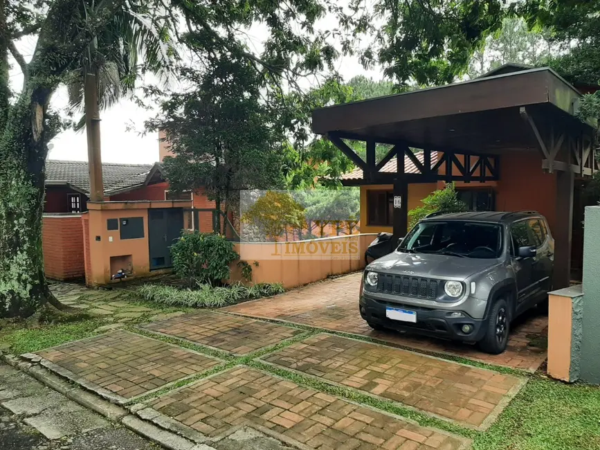 Casa de Condomínio com 3 quartos à venda, 256m2 em Pinus Park, Cotia - SP - imagem 2 Foto 2 de Casa de Condomínio com 3 quartos à venda, 256m2 em Pinus Park, Cotia - SP