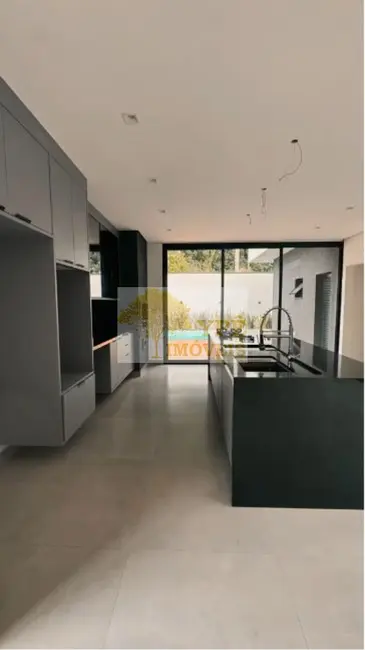 Casa de Condomínio com 3 quartos à venda, 233m2 em Parque Dom Henrique, Cotia - SP - imagem 9 Foto 9 de Casa de Condomínio com 3 quartos à venda, 233m2 em Parque Dom Henrique, Cotia - SP