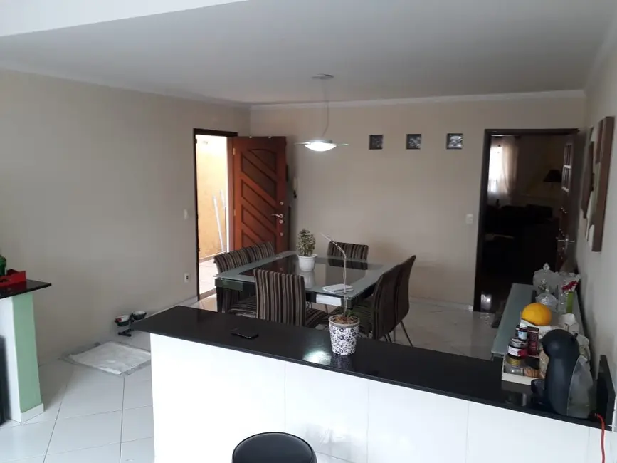 Foto 8 de Casa com 3 quartos à venda, 143m2 em Parque Ipê, São Paulo - SP