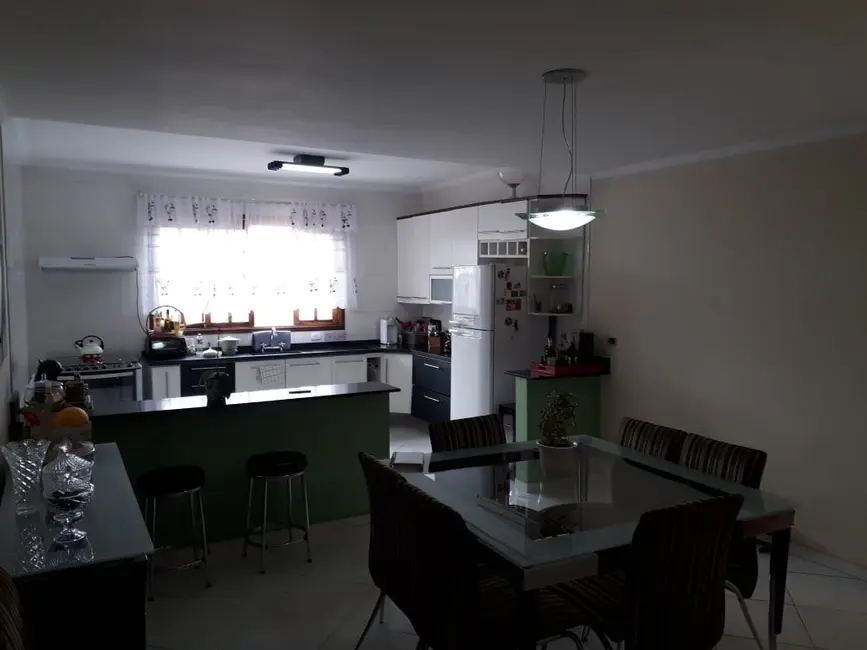 Foto 7 de Casa com 3 quartos à venda, 143m2 em Parque Ipê, São Paulo - SP