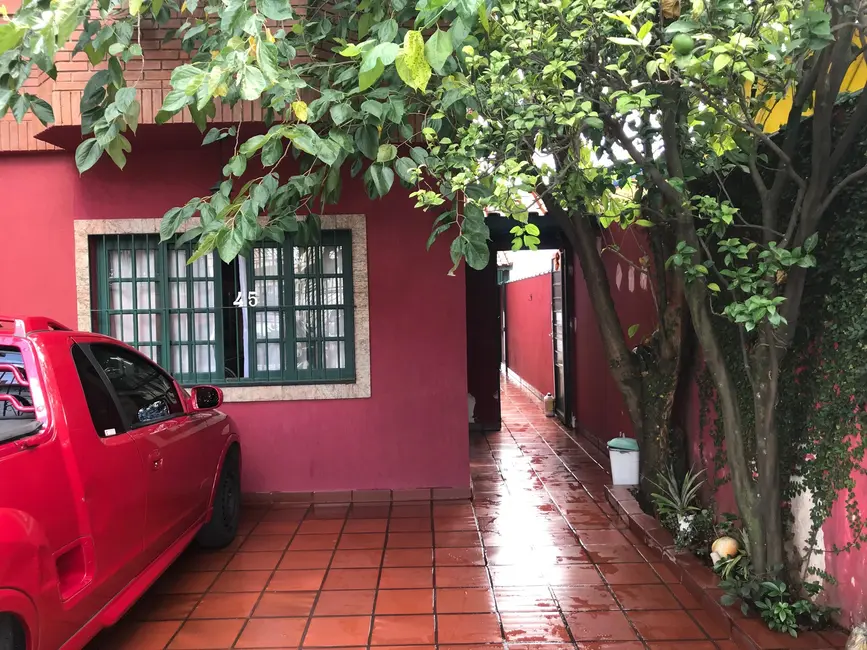 Foto 1 de Casa com 3 quartos à venda, 240m2 em Parque Ipê, São Paulo - SP