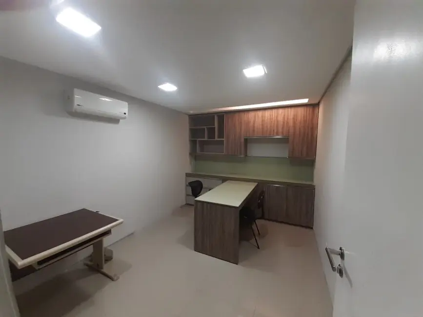 Sala Comercial para alugar, 50m2 em Messejana, Fortaleza - CE - imagem 7 Foto 7 de Sala Comercial para alugar, 50m2 em Messejana, Fortaleza - CE