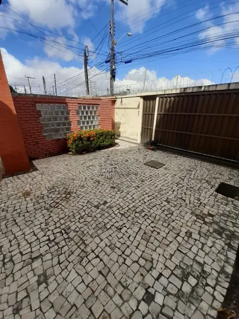 Casa com 4 quartos à venda, 336m2 em José de Alencar, Fortaleza - CE - imagem 8 Foto 8 de Casa com 4 quartos à venda, 336m2 em José de Alencar, Fortaleza - CE