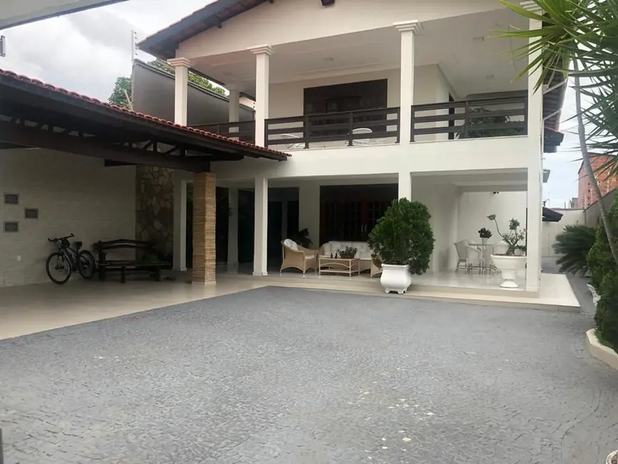 Foto 2 de Casa com 4 quartos à venda, 396m2 em Messejana, Fortaleza - CE