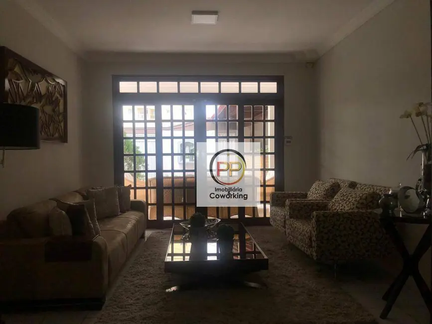Casa com 4 quartos à venda, 396m2 em Messejana, Fortaleza - CE - imagem 8 Foto 8 de Casa com 4 quartos à venda, 396m2 em Messejana, Fortaleza - CE