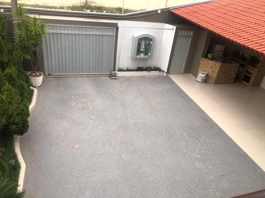 Casa com 4 quartos à venda, 396m2 em Messejana, Fortaleza - CE - imagem 4 Foto 4 de Casa com 4 quartos à venda, 396m2 em Messejana, Fortaleza - CE