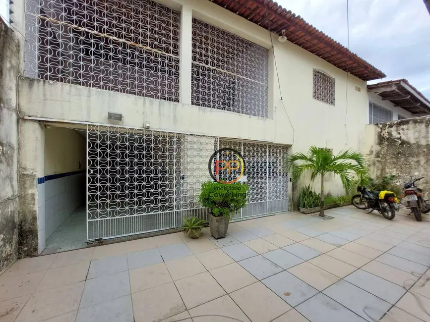 Foto 2 de Casa com 5 quartos à venda e para alugar, 360m2 em Messejana, Fortaleza - CE