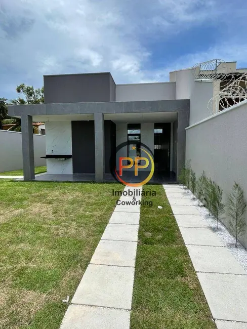 Foto 1 de Casa com 3 quartos à venda, 250m2 em Aquiraz - CE