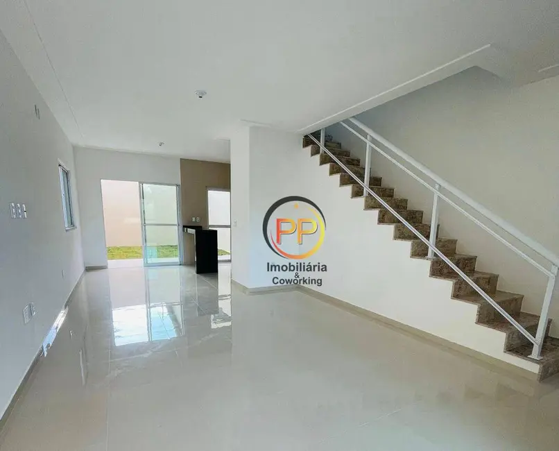 Foto 4 de Casa com 3 quartos à venda, 217m2 em Jardim das Oliveiras, Fortaleza - CE