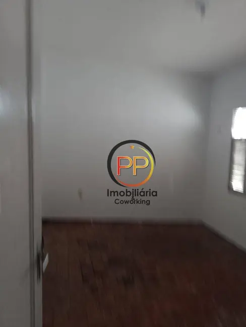 Foto 2 de Casa com 4 quartos para alugar, 358m2 em Joaquim Távora, Fortaleza - CE