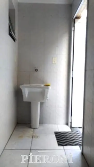 Casa com 2 quartos para alugar, 65m2 em Canto do Forte, Praia Grande - SP - imagem 3 Foto 3 de Casa com 2 quartos para alugar, 65m2 em Canto do Forte, Praia Grande - SP