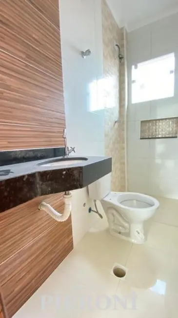 Foto 8 de Casa com 2 quartos à venda, 43m2 em Maracanã, Praia Grande - SP