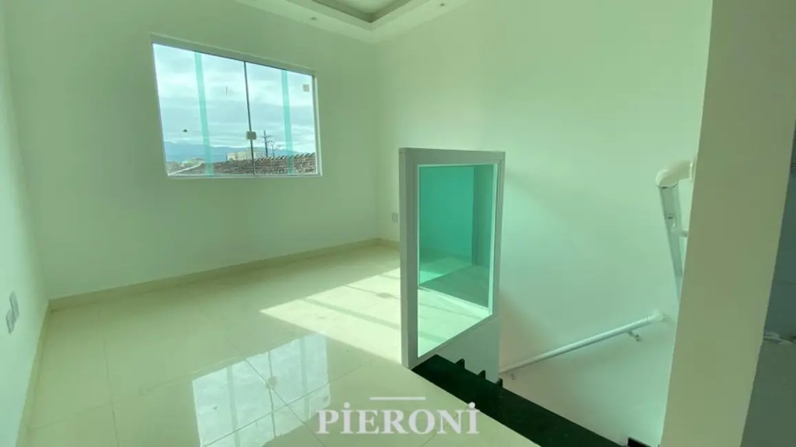 Foto 5 de Casa com 2 quartos à venda, 43m2 em Maracanã, Praia Grande - SP