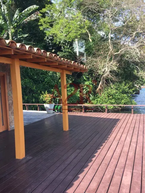 Casa com 4 quartos à venda em Vila Velha, Angra Dos Reis - RJ - imagem 5 Foto 5 de Casa com 4 quartos à venda em Vila Velha, Angra Dos Reis - RJ