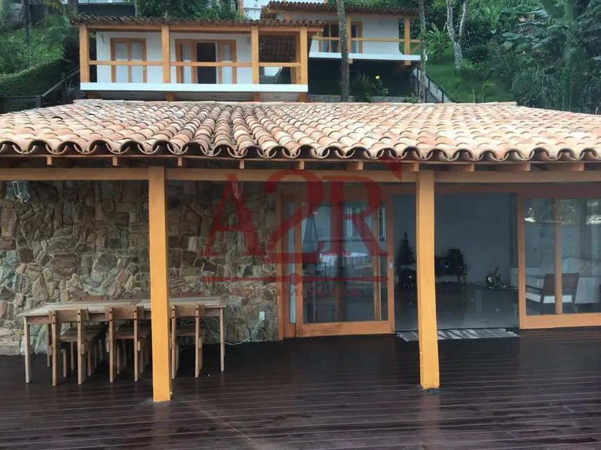 Casa com 4 quartos à venda em Vila Velha, Angra Dos Reis - RJ - imagem 6 Foto 6 de Casa com 4 quartos à venda em Vila Velha, Angra Dos Reis - RJ