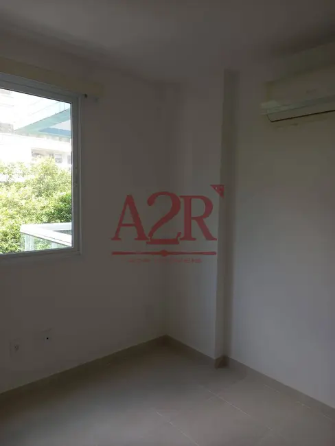 Apartamento com 3 quartos à venda em Tijuca, Rio De Janeiro - RJ - imagem 4 Foto 4 de Apartamento com 3 quartos à venda em Tijuca, Rio De Janeiro - RJ
