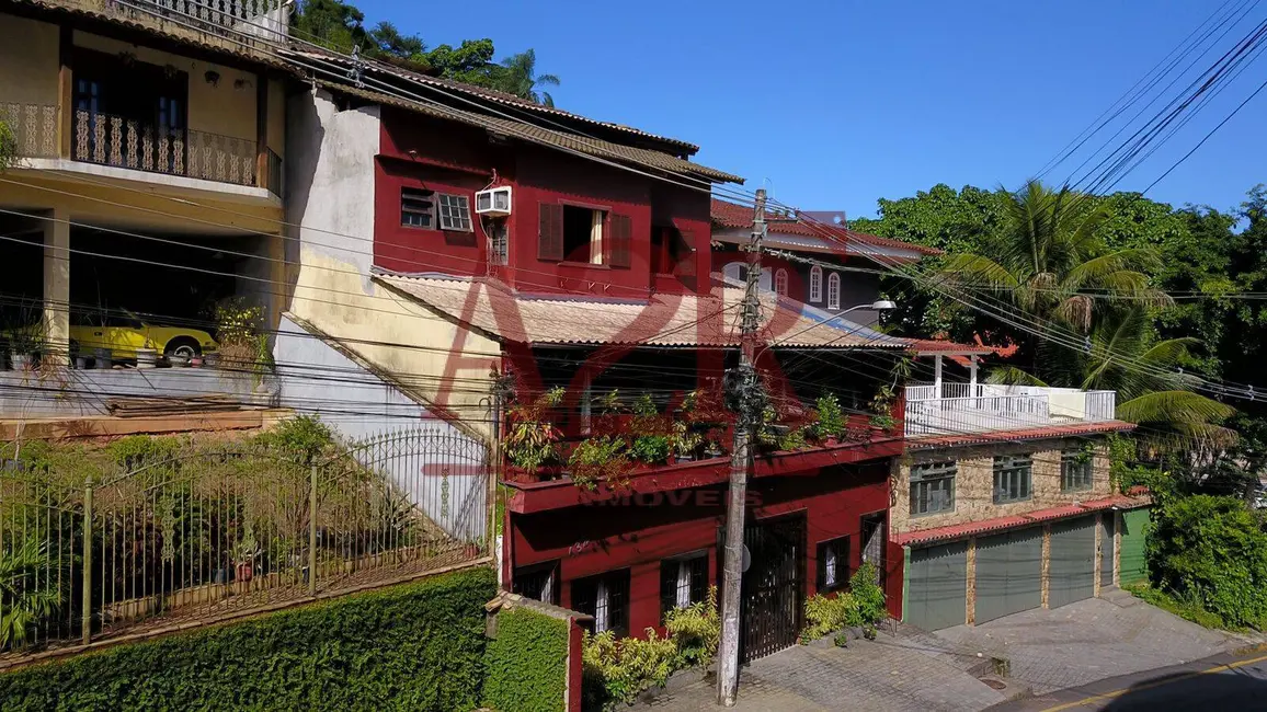 Foto 2 de Casa à venda em Parque das Palmeiras, Angra Dos Reis - RJ