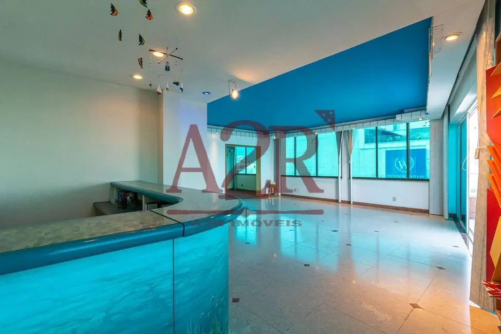 Apartamento com 4 quartos à venda, 425m2 em Copacabana, Rio De Janeiro - RJ - imagem 9 Foto 9 de Apartamento com 4 quartos à venda, 425m2 em Copacabana, Rio De Janeiro - RJ