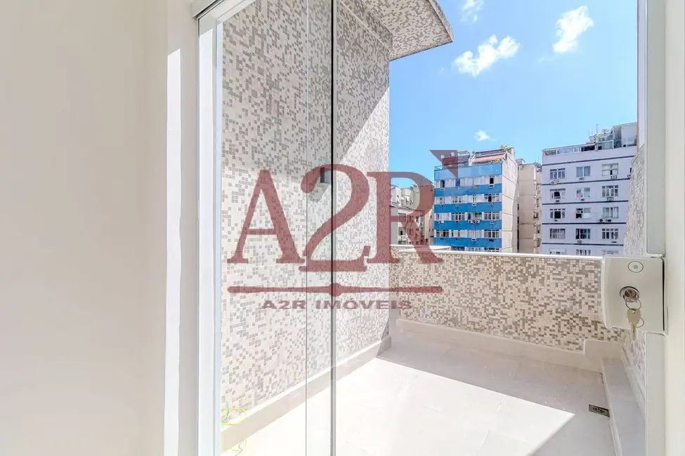 Foto 3 de Apartamento com 3 quartos à venda, 135m2 em Copacabana, Rio De Janeiro - RJ