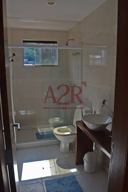 Foto 2 de Apartamento com 3 quartos para alugar em Parque das Palmeiras, Angra Dos Reis - RJ