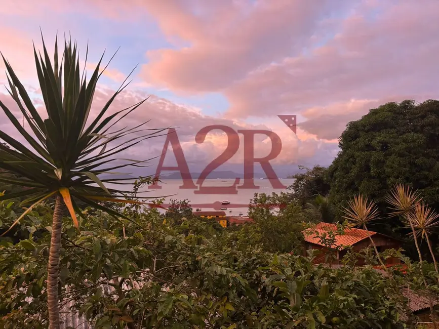 Foto 2 de Casa com 2 quartos à venda em Angra Dos Reis - RJ