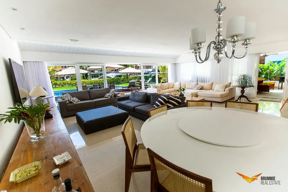 Foto 7 de Casa de Condomínio com 10 quartos à venda, 1000m2 em Praia Vermelha (Mambucaba), Angra Dos Reis - RJ