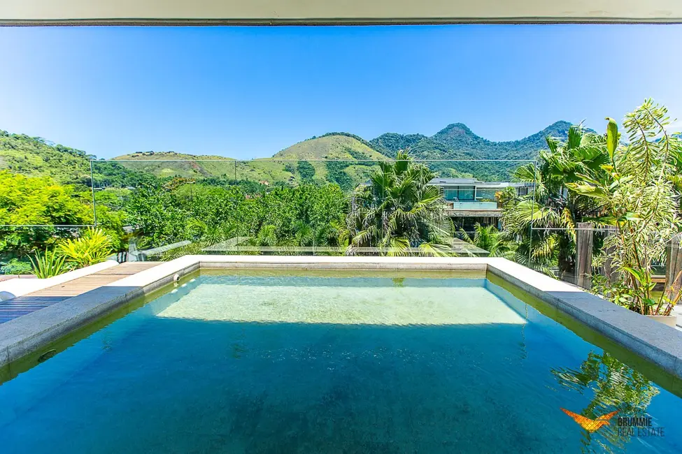 Cobertura com 3 quartos à venda, 321m2 em Praia Vermelha (Mambucaba), Angra Dos Reis - RJ - imagem 4 Foto 4 de Cobertura com 3 quartos à venda, 321m2 em Praia Vermelha (Mambucaba), Angra Dos Reis - RJ