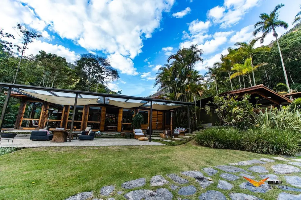 Casa com 7 quartos à venda, 60000m2 em Corrêas, Petropolis - RJ - imagem 3 Foto 3 de Casa com 7 quartos à venda, 60000m2 em Corrêas, Petropolis - RJ