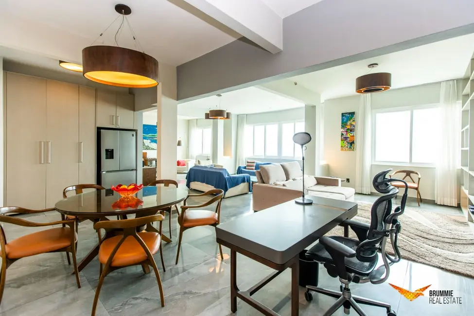 Foto 2 de Apartamento com 3 quartos à venda, 250m2 em Copacabana, Rio De Janeiro - RJ