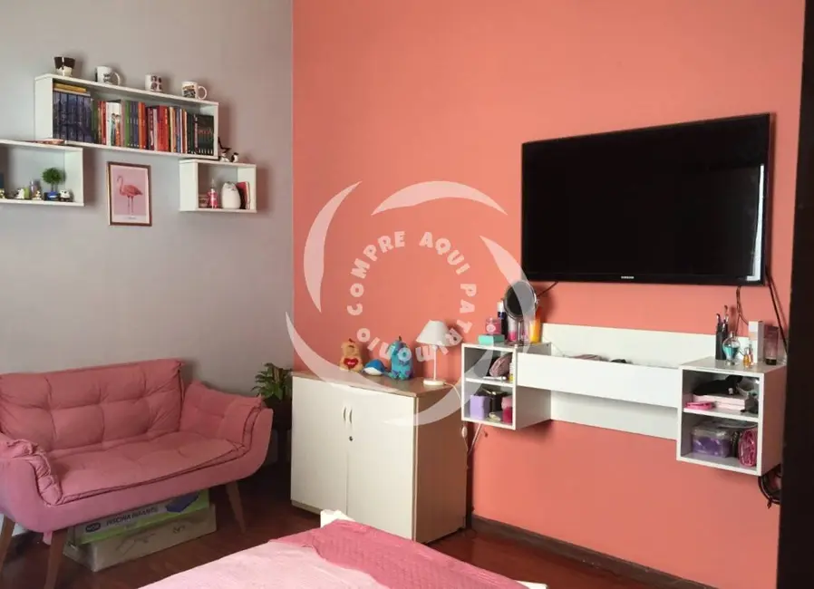 Casa com 5 quartos à venda, 240m2 em Cambuci, São Paulo - SP - imagem 4 Foto 4 de Casa com 5 quartos à venda, 240m2 em Cambuci, São Paulo - SP