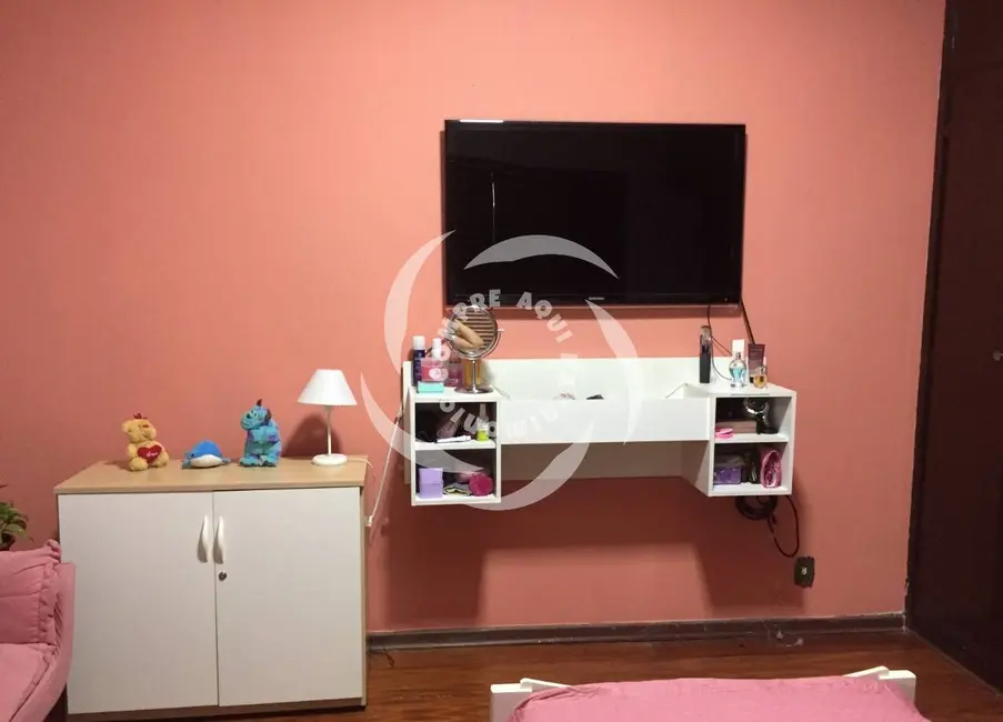 Casa com 5 quartos à venda, 240m2 em Cambuci, São Paulo - SP - imagem 8 Foto 8 de Casa com 5 quartos à venda, 240m2 em Cambuci, São Paulo - SP