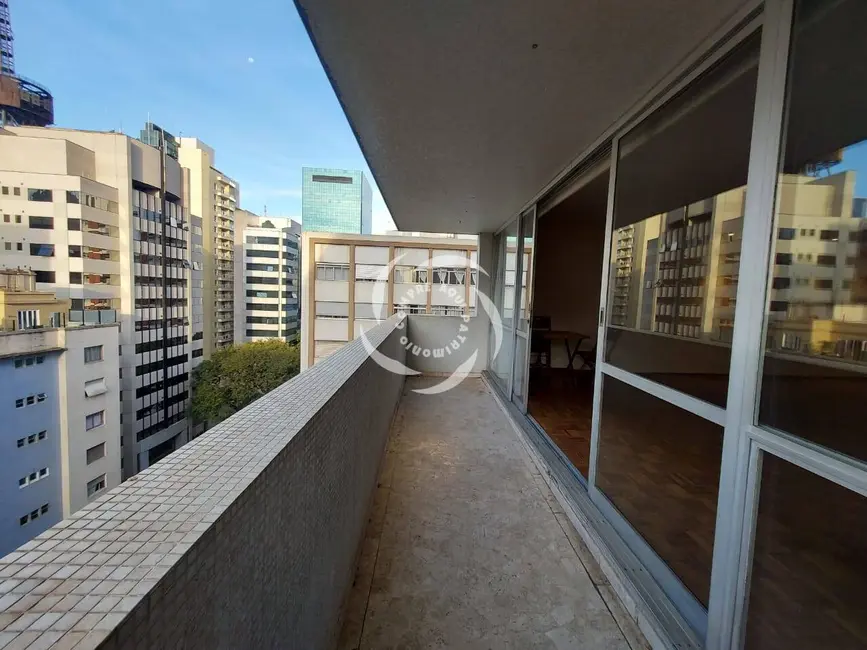Apartamento com 3 quartos à venda e para alugar, 200m2 em Jardim Paulista, São Paulo - SP - imagem 3 Foto 3 de Apartamento com 3 quartos à venda e para alugar, 200m2 em Jardim Paulista, São Paulo - SP