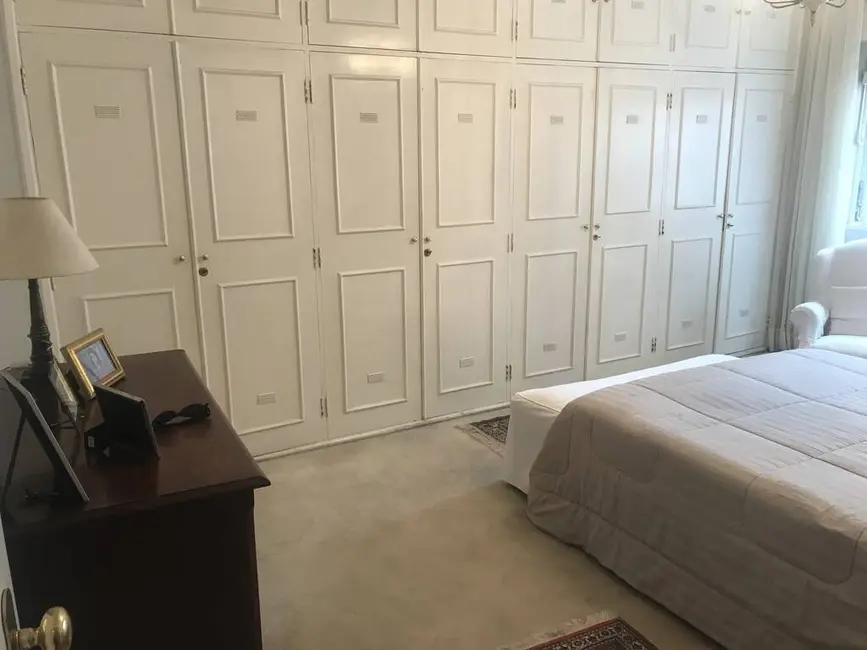 Apartamento com 3 quartos à venda, 210m2 em Santa Cecília, São Paulo - SP - imagem 6 Foto 6 de Apartamento com 3 quartos à venda, 210m2 em Santa Cecília, São Paulo - SP