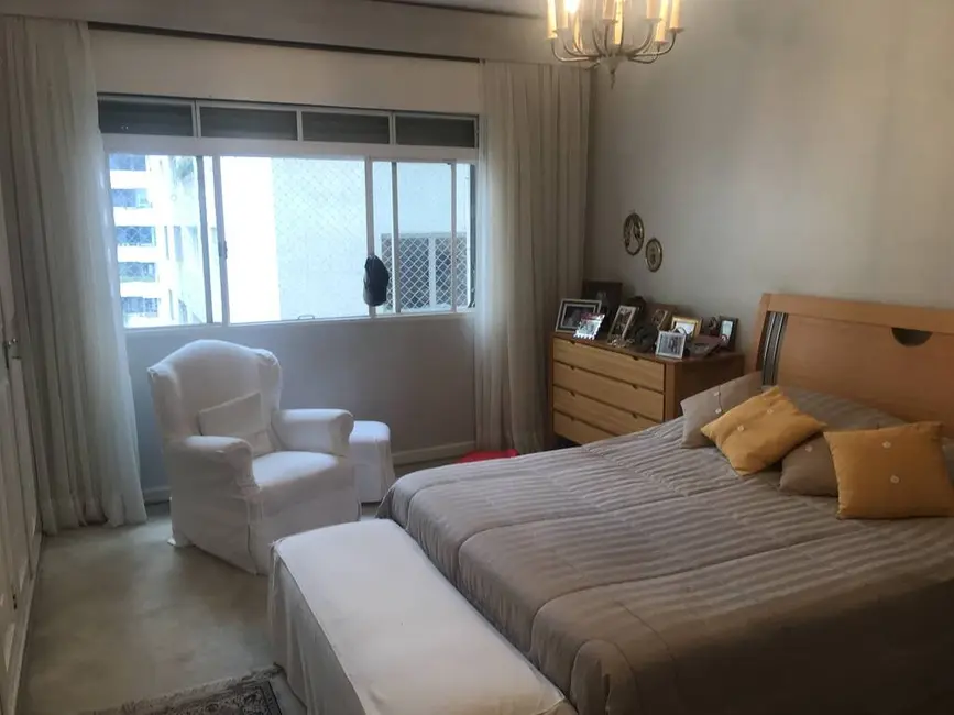 Apartamento com 3 quartos à venda, 210m2 em Santa Cecília, São Paulo - SP - imagem 7 Foto 7 de Apartamento com 3 quartos à venda, 210m2 em Santa Cecília, São Paulo - SP