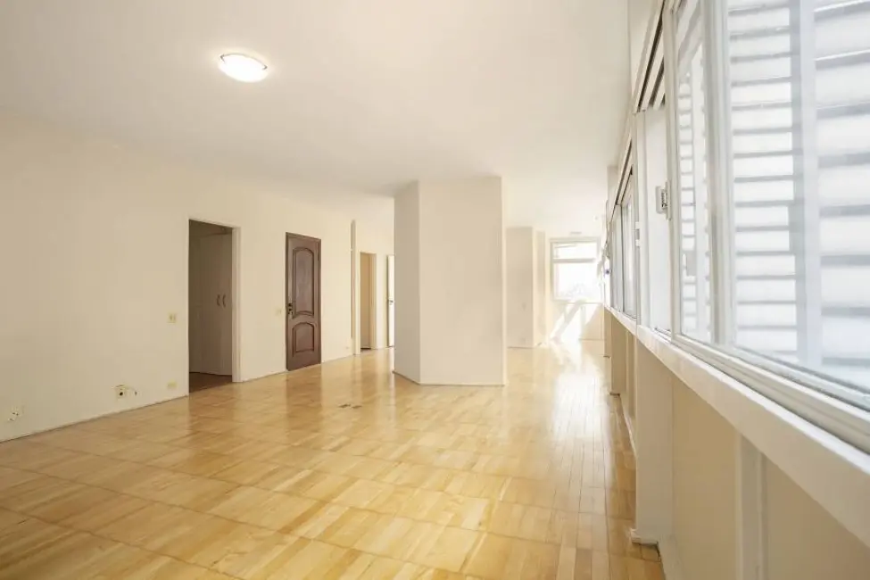 Apartamento com 3 quartos à venda, 174m2 em Consolação, São Paulo - SP - imagem 4 Foto 4 de Apartamento com 3 quartos à venda, 174m2 em Consolação, São Paulo - SP