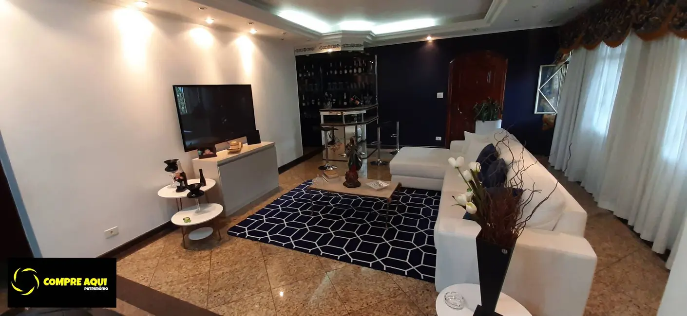 Casa com 6 quartos à venda, 550m2 em Parque Novo Mundo, São Paulo - SP - imagem 3 Foto 3 de Casa com 6 quartos à venda, 550m2 em Parque Novo Mundo, São Paulo - SP