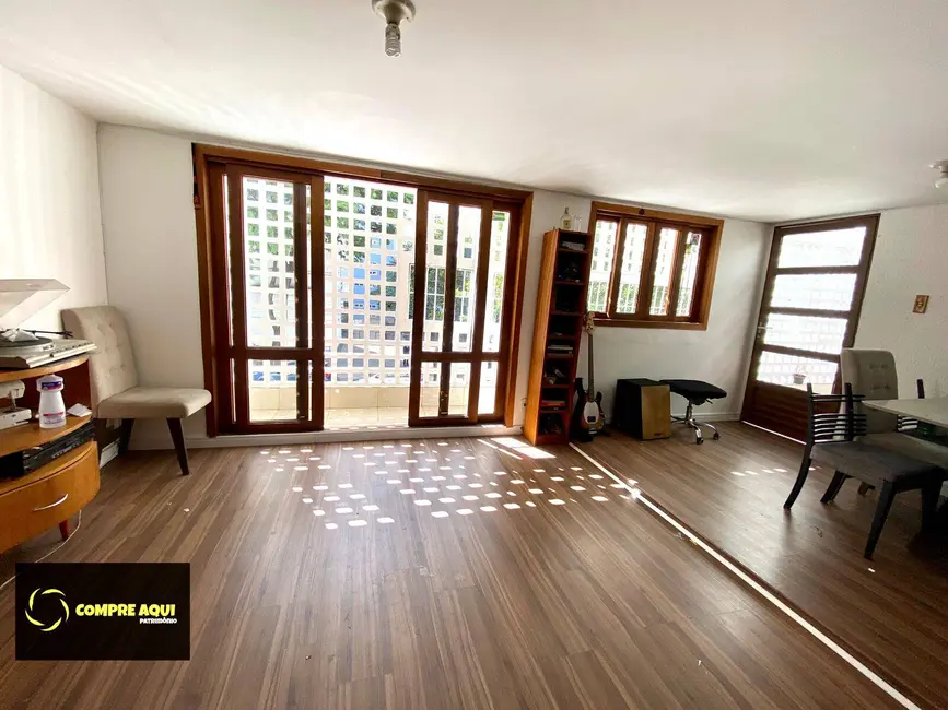 Apartamento com 2 quartos à venda, 112m2 em Vila Buarque, São Paulo - SP - imagem 8 Foto 8 de Apartamento com 2 quartos à venda, 112m2 em Vila Buarque, São Paulo - SP