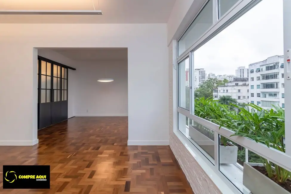 Apartamento com 3 quartos à venda, 240m2 em Higienópolis, São Paulo - SP - imagem 4 Foto 4 de Apartamento com 3 quartos à venda, 240m2 em Higienópolis, São Paulo - SP
