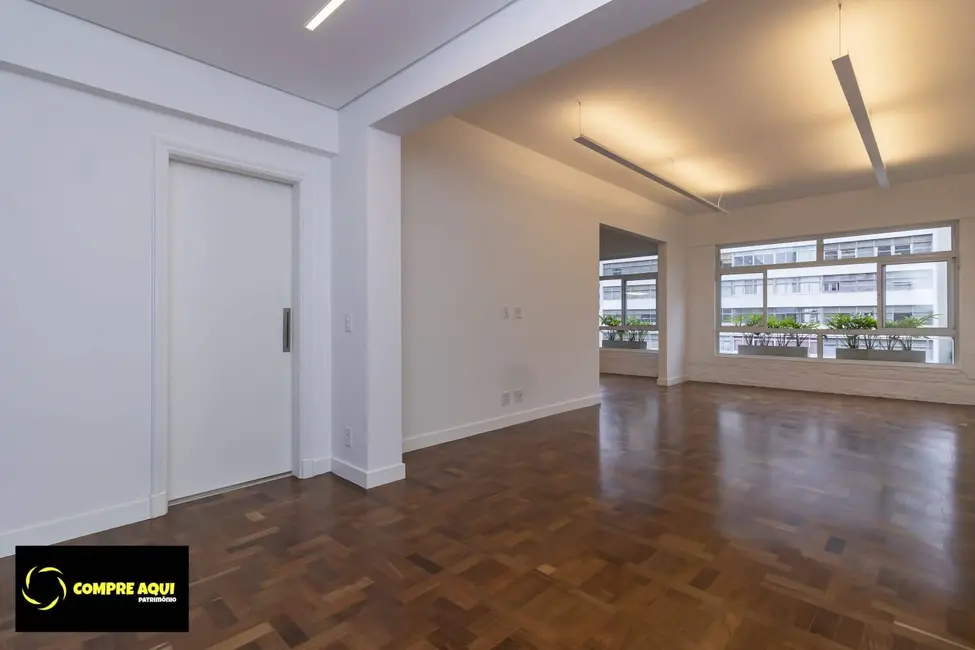 Apartamento com 3 quartos à venda, 240m2 em Higienópolis, São Paulo - SP - imagem 2 Foto 2 de Apartamento com 3 quartos à venda, 240m2 em Higienópolis, São Paulo - SP