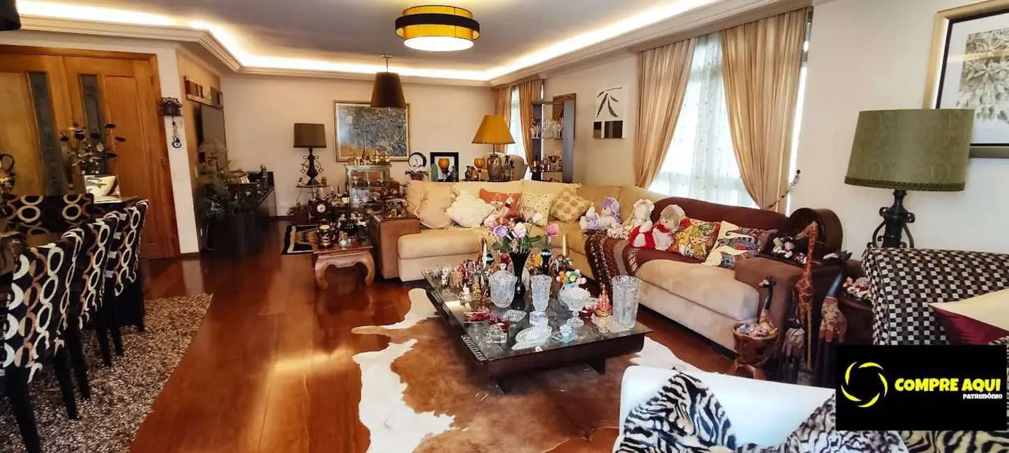 Apartamento com 3 quartos à venda, 200m2 em Santa Cecília, São Paulo - SP - imagem 8 Foto 8 de Apartamento com 3 quartos à venda, 200m2 em Santa Cecília, São Paulo - SP