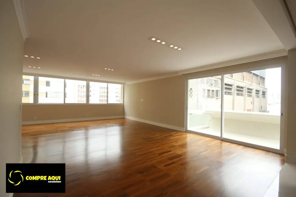 Apartamento com 3 quartos à venda, 210m2 em Higienópolis, São Paulo - SP - imagem 3 Foto 3 de Apartamento com 3 quartos à venda, 210m2 em Higienópolis, São Paulo - SP