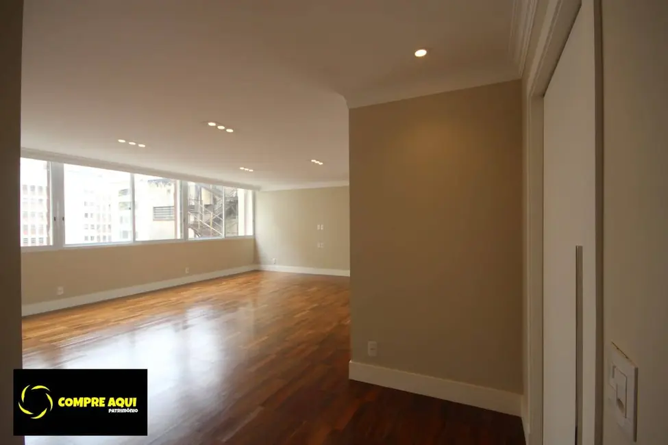 Apartamento com 3 quartos à venda, 210m2 em Higienópolis, São Paulo - SP - imagem 6 Foto 6 de Apartamento com 3 quartos à venda, 210m2 em Higienópolis, São Paulo - SP