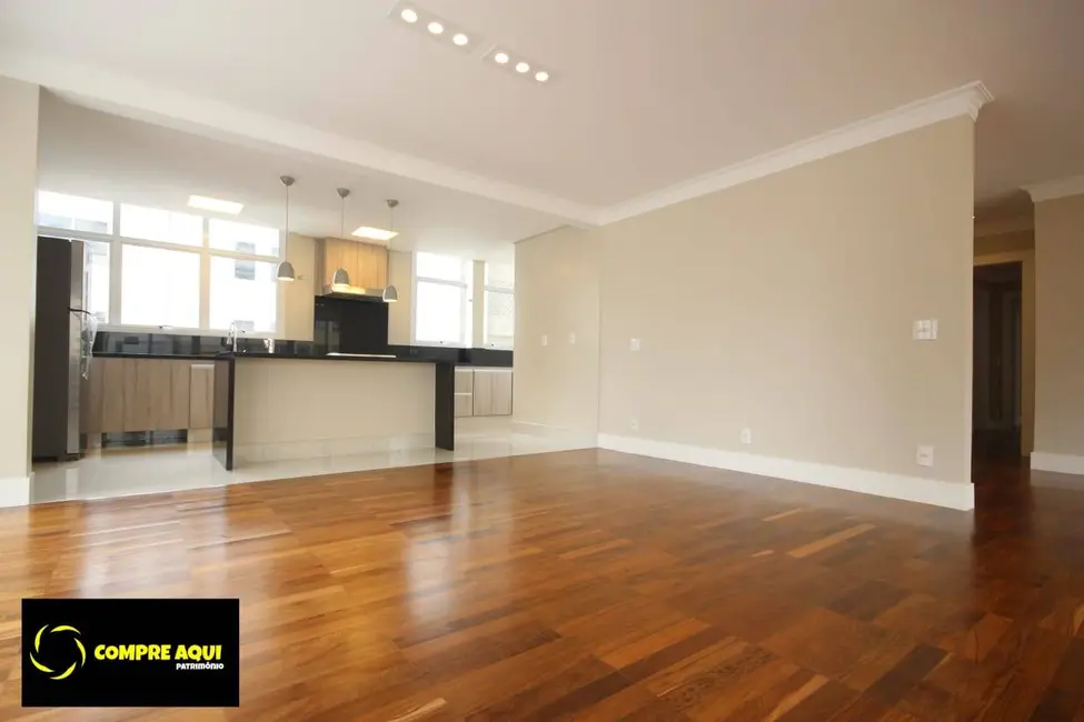 Apartamento com 3 quartos à venda, 210m2 em Higienópolis, São Paulo - SP - imagem 8 Foto 8 de Apartamento com 3 quartos à venda, 210m2 em Higienópolis, São Paulo - SP