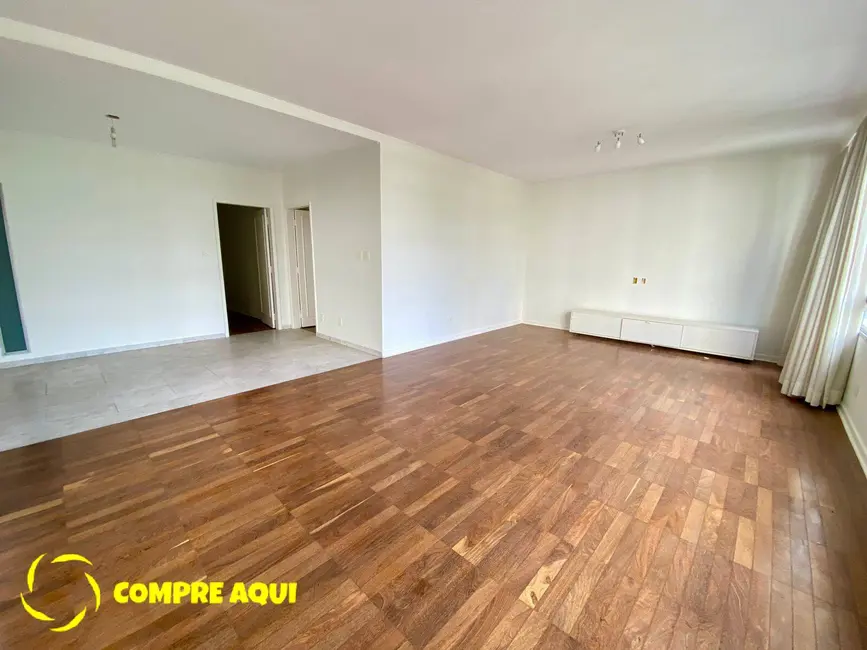Apartamento com 4 quartos à venda, 218m2 em Higienópolis, São Paulo - SP - imagem 4 Foto 4 de Apartamento com 4 quartos à venda, 218m2 em Higienópolis, São Paulo - SP