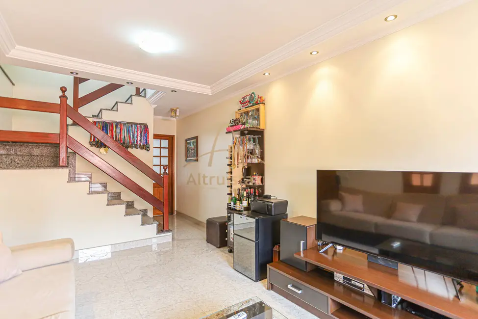 Foto 5 de Casa com 3 quartos à venda, 243m2 em Umuarama, Osasco - SP