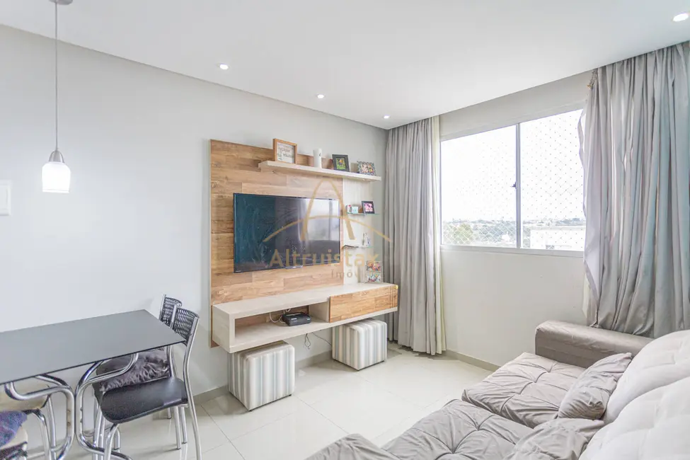 Foto 2 de Apartamento com 2 quartos à venda, 40m2 em São Pedro, Osasco - SP