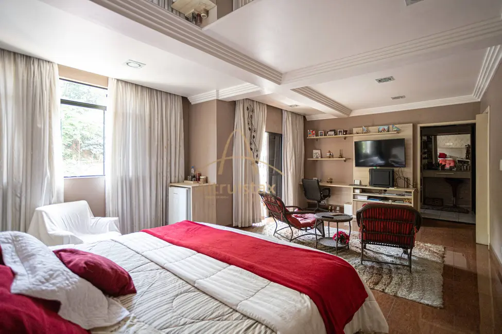 Foto 1 de Casa com 4 quartos à venda, 511m2 em Vila Yolanda, Osasco - SP