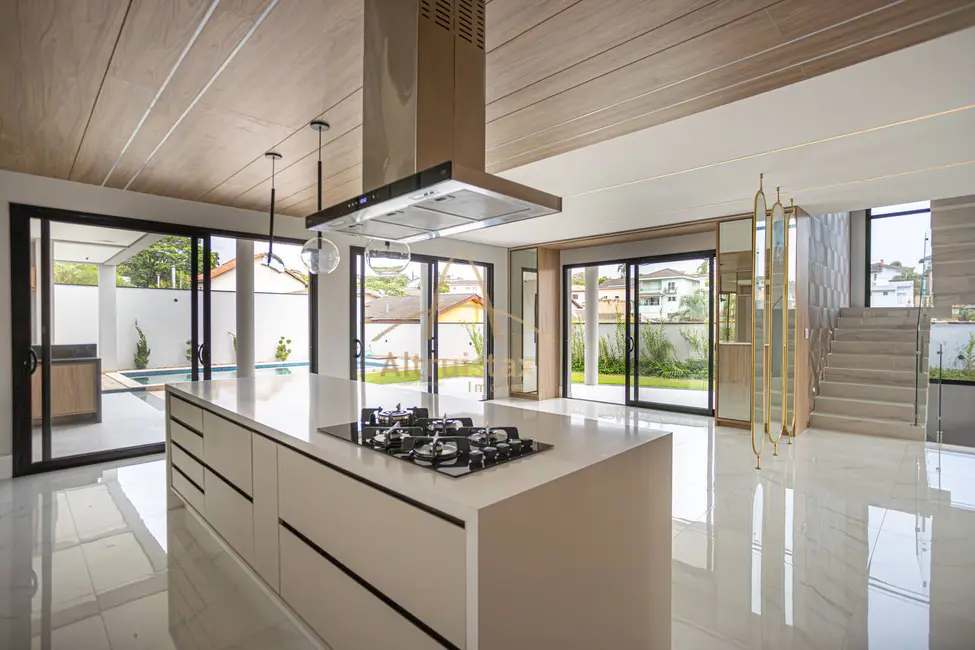 Casa de Condomínio com 4 quartos à venda, 393m2 em São Paulo II, Cotia - SP - imagem 7 Foto 7 de Casa de Condomínio com 4 quartos à venda, 393m2 em São Paulo II, Cotia - SP