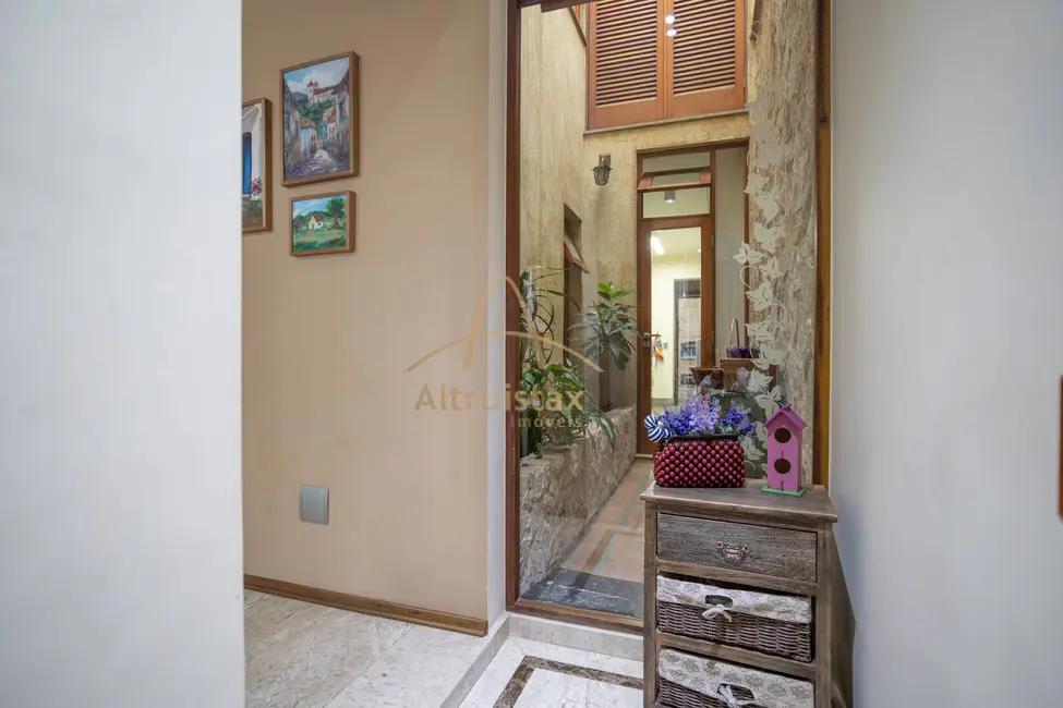 Foto 4 de Casa com 3 quartos à venda, 312m2 em Vila Campesina, Osasco - SP