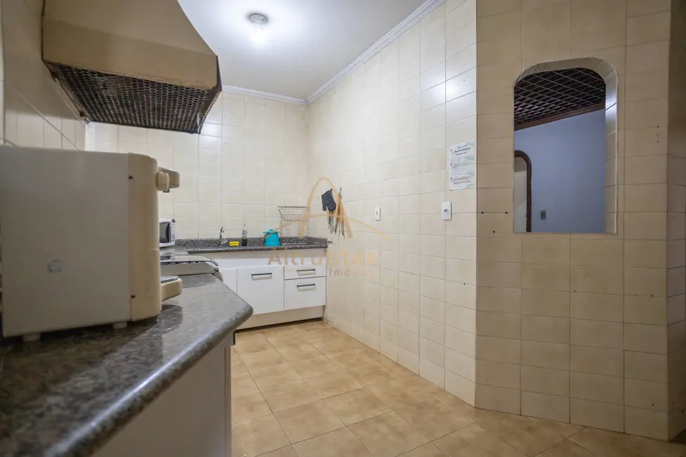 Foto 5 de Casa com 3 quartos à venda, 480m2 em Três Montanhas, Osasco - SP